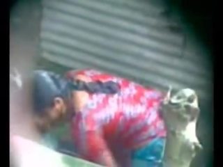 I hemlighet recorded mms av en by aunty tagande en bad captured av en fönstertittare - spela indisk porr